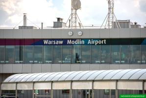 Wyłudzony francuski dokument podróży dla uchodźcy z Mongolii