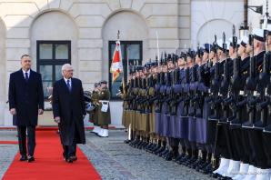 [VIDEO] Historyczna wizyta Króla Szwecji wraz z małżonką w Polsce po 15 latach. Prezydent Karol Nawrocki: relacje są doskonałe