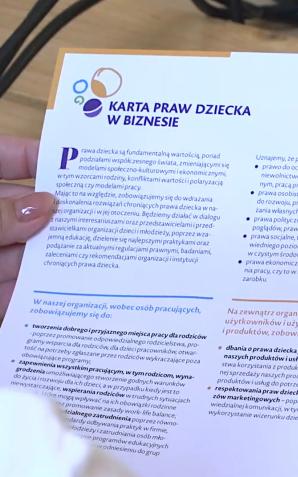 [VIDEO] Duża szansa na wzmocnienie praw dziecka w Polsce. Biznes zobowiązuje się do ich ochrony w swojej działalności