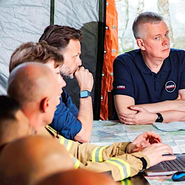 [VIDEO] Pożar w Biebrzańskim Parku Narodowym – Donald Tusk na odprawie ze służbami ratowniczymi