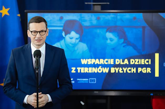 [VIDEO] Rząd przeznaczy ponad 500 mln zł na dofinansowanie do komputerów i internetu w gminach popegeerowskich