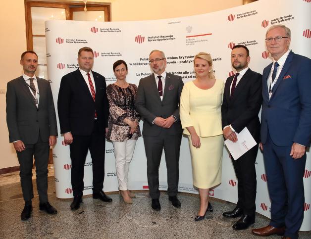 Polska i Włochy wobec kryzysów i wyzwań w sektorze ochrony zdrowia – konferencja z udziałem szefa MEiN