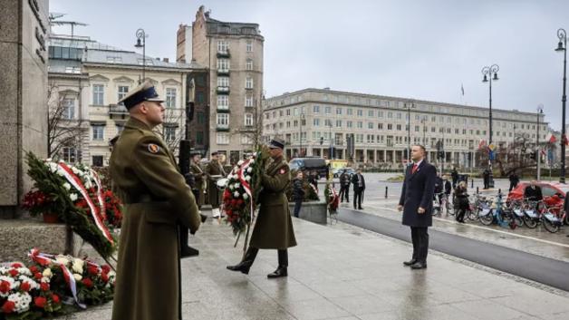 [VIDEO] Obchody 107 rocznicy Odzyskania Niepodległości z udziałem Prezydenta Karol Nawrockiego