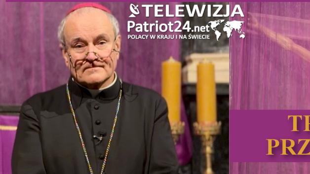 [VIDEO] „Trwajmy przy krzyżu”. Bp Michał Janocha o Wielkim Piątku